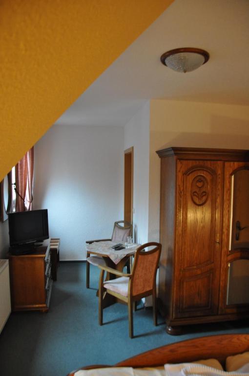 Hotel-Restaurant Elsterblick Elsteraue Ruang foto